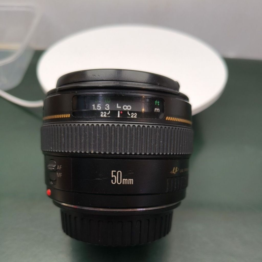 lensa Canon 50mm F1.4