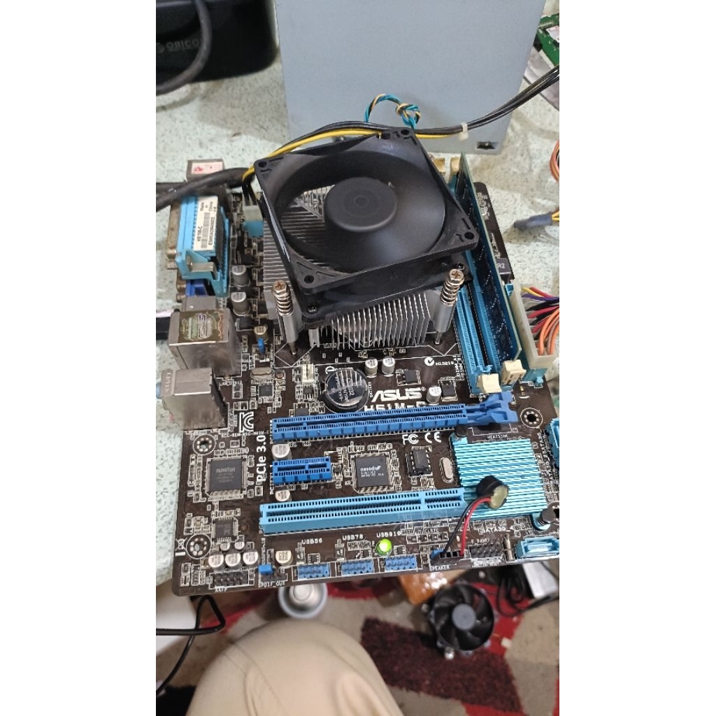 MONTHERBOARD ASUS H61M-C