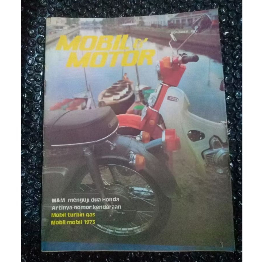 Majalah Mobil & Motor Th.1972 Nopember/ Tanpa Poster (Ada Artikel Motor Honda C70 & C90 3 Halaman)