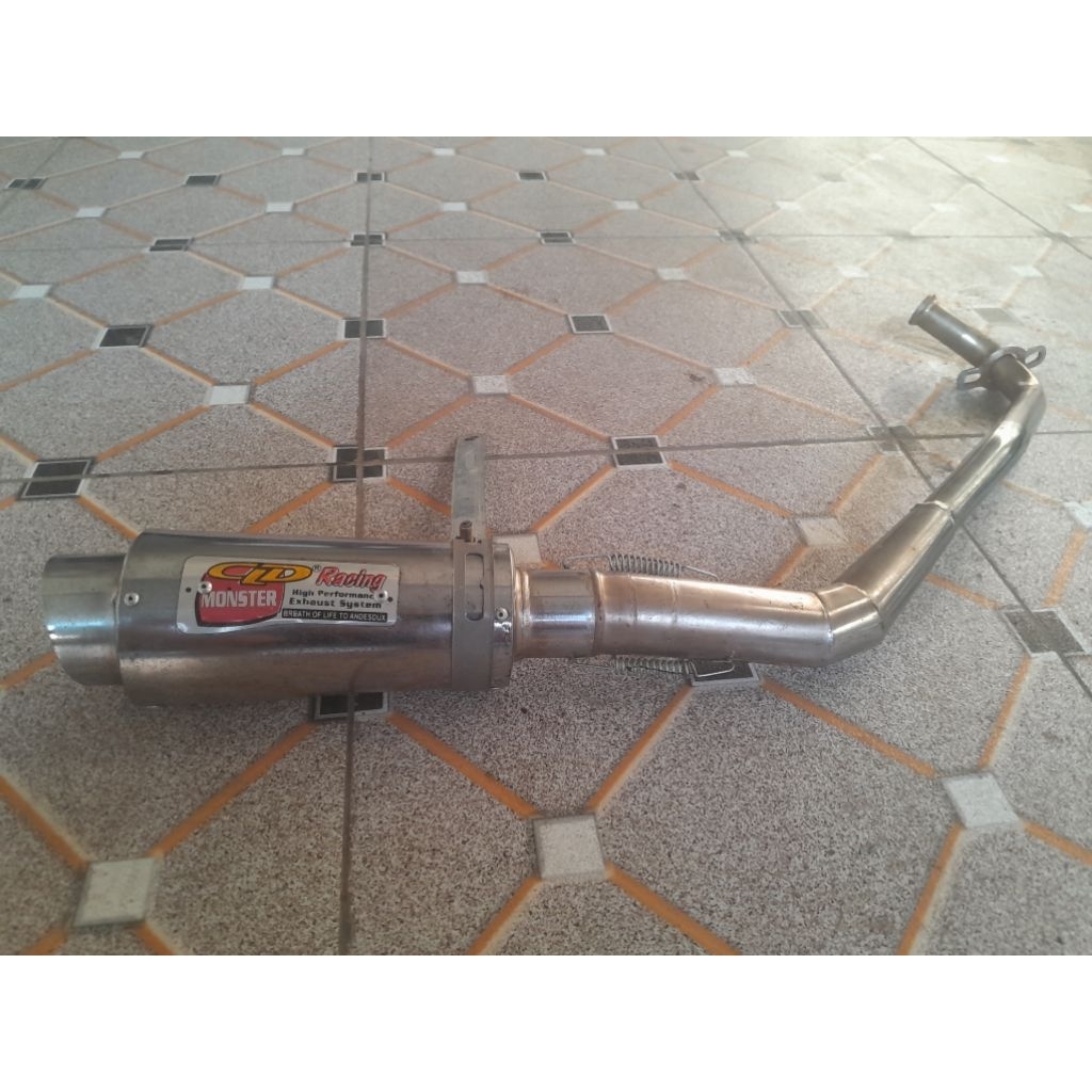 Knalpot Racing Vario 125 old KZR