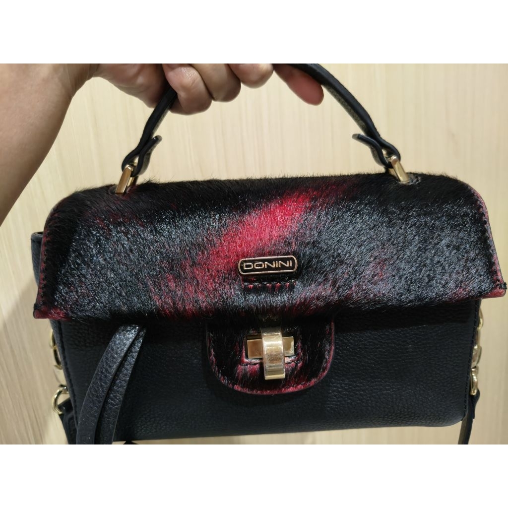 Donini Vigo Pony Hair Merah