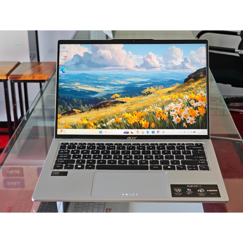 ACER SWIFT GO 14 AI SFG14-73T Intel Core Ultra 9 185H intel EVO Ram 32 GB SSD 1 TB intel ARC Slim Ke