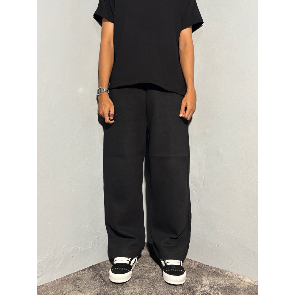 Loose Sweatpants Hitam by MUSINSA STANDARD