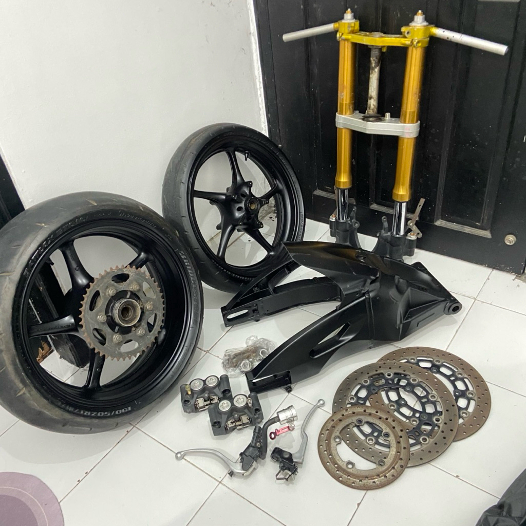 limbah moge R1 R6 GSX600 up side down arm kaliper velg dll original