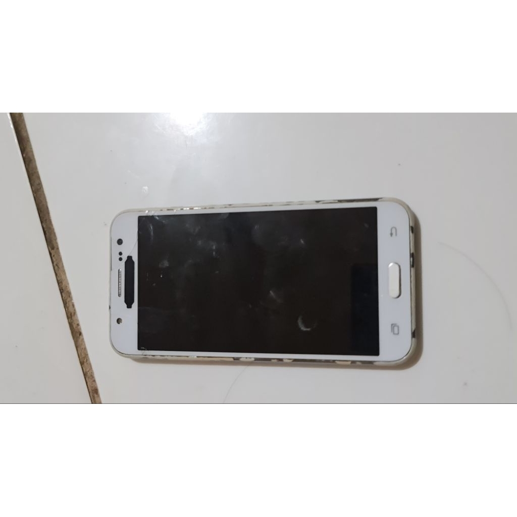 samsung j5 2015 ,, lcd mati, hp rusak/bahan