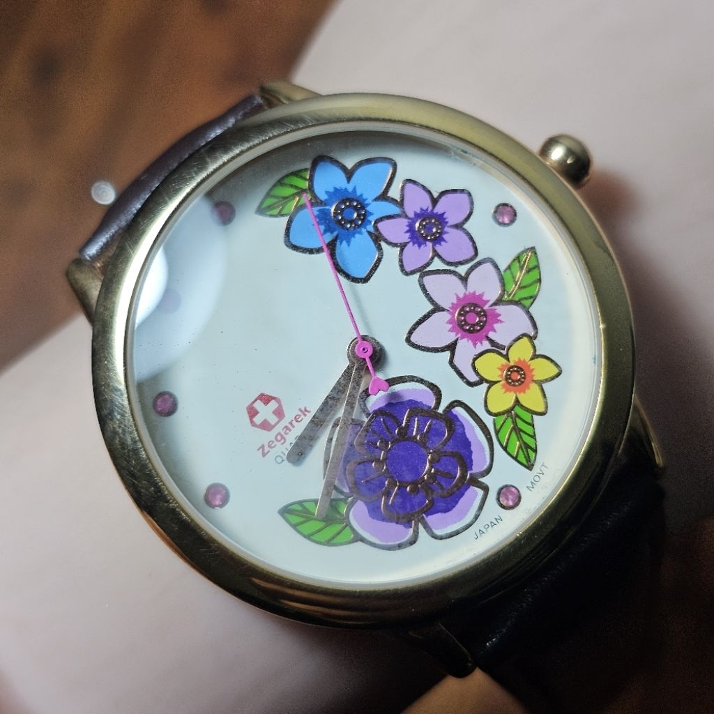 NOS [New Old Stock] Jam Zegarek C6335 Gold Motif Bunga Bonus Box