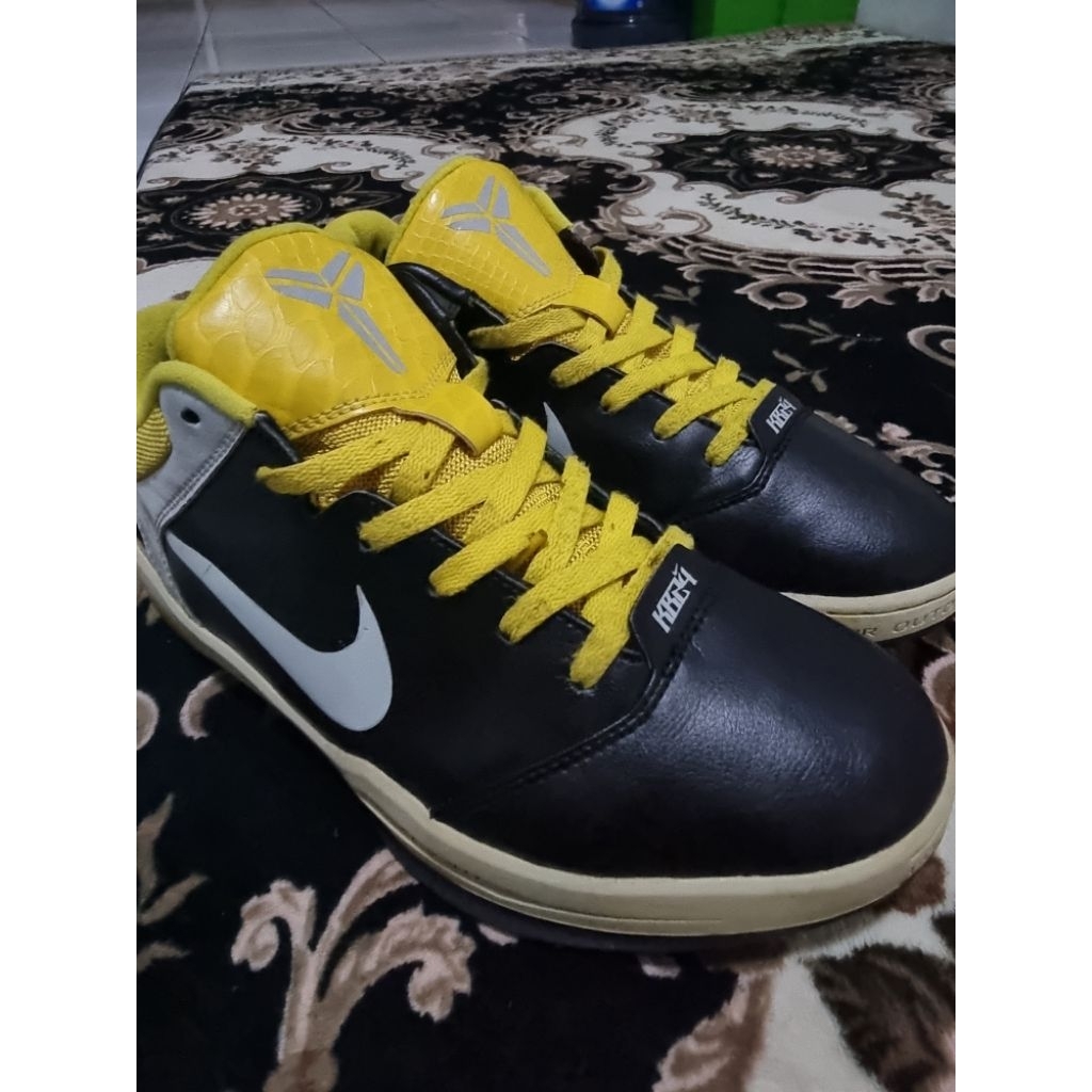 NIKE ZOOM KOBE 4