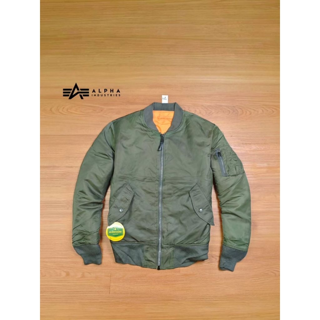 alpha industries type ma-1 bomber jacket