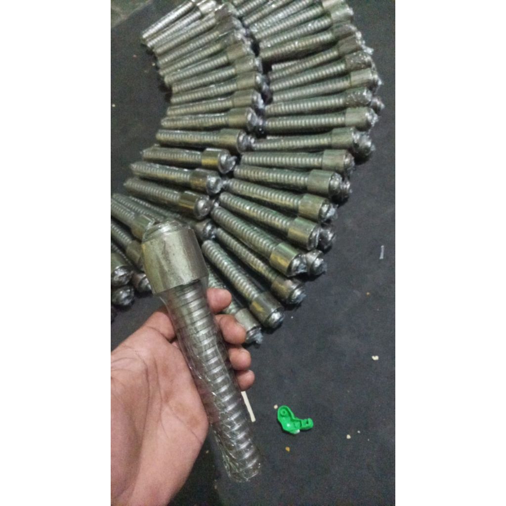 Shaft Drat Singkal Traktor Quick G1000 / Boxer / G3000
