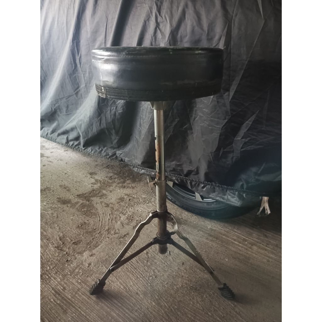 kursi drum bekas
