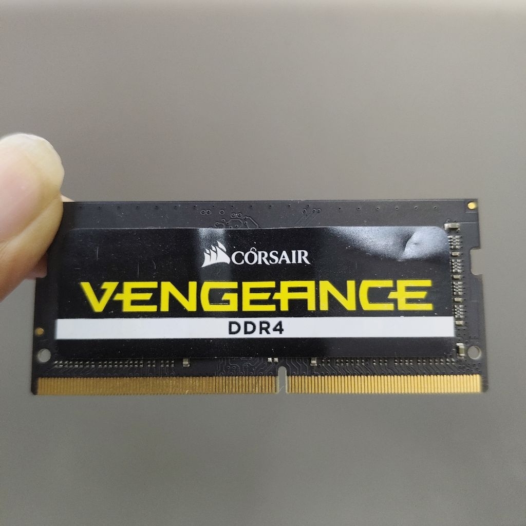 RAM LAPTOP DDR4 8GB MEREK CORSAIR 2666 SECOND SIAP PAKAI
