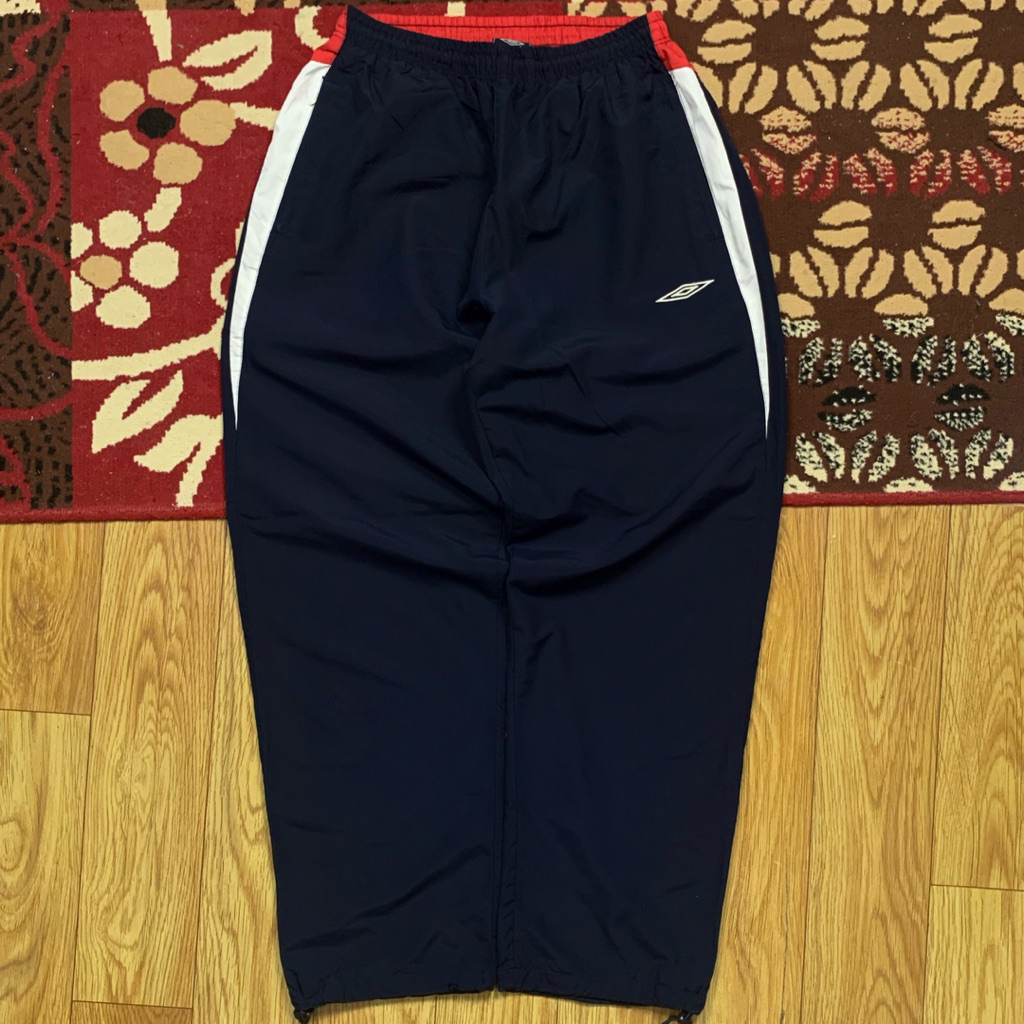 UMBRO PARACHUTE PANTS SIZE 30-38 | UMBRO TRACKPANTS | TRACKPANTS UMBRO | CELANA TRACKPANTS UMBRO | T