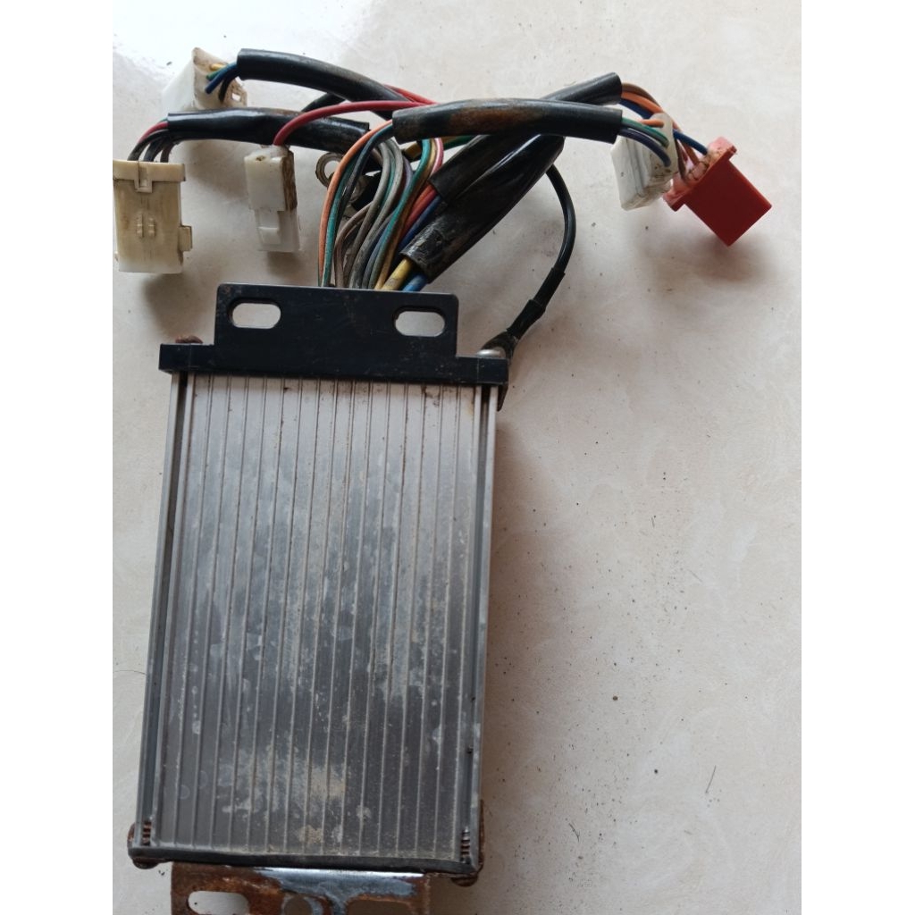Controller Sepeda Listrik Universal 36V-84V 350W-1500W Tahan Lama dan Berkualitas