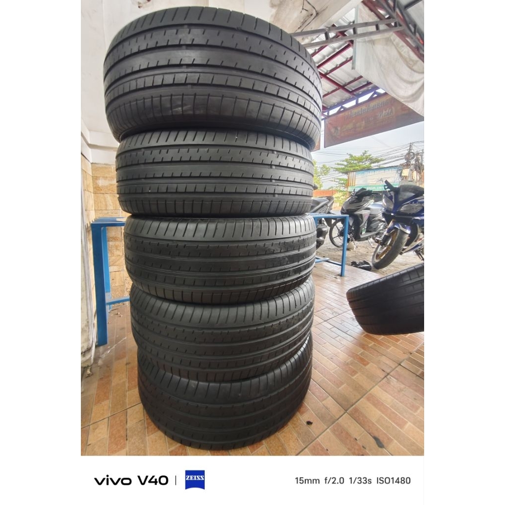 235/60 R18 Yokohama Advan kondisi tebel