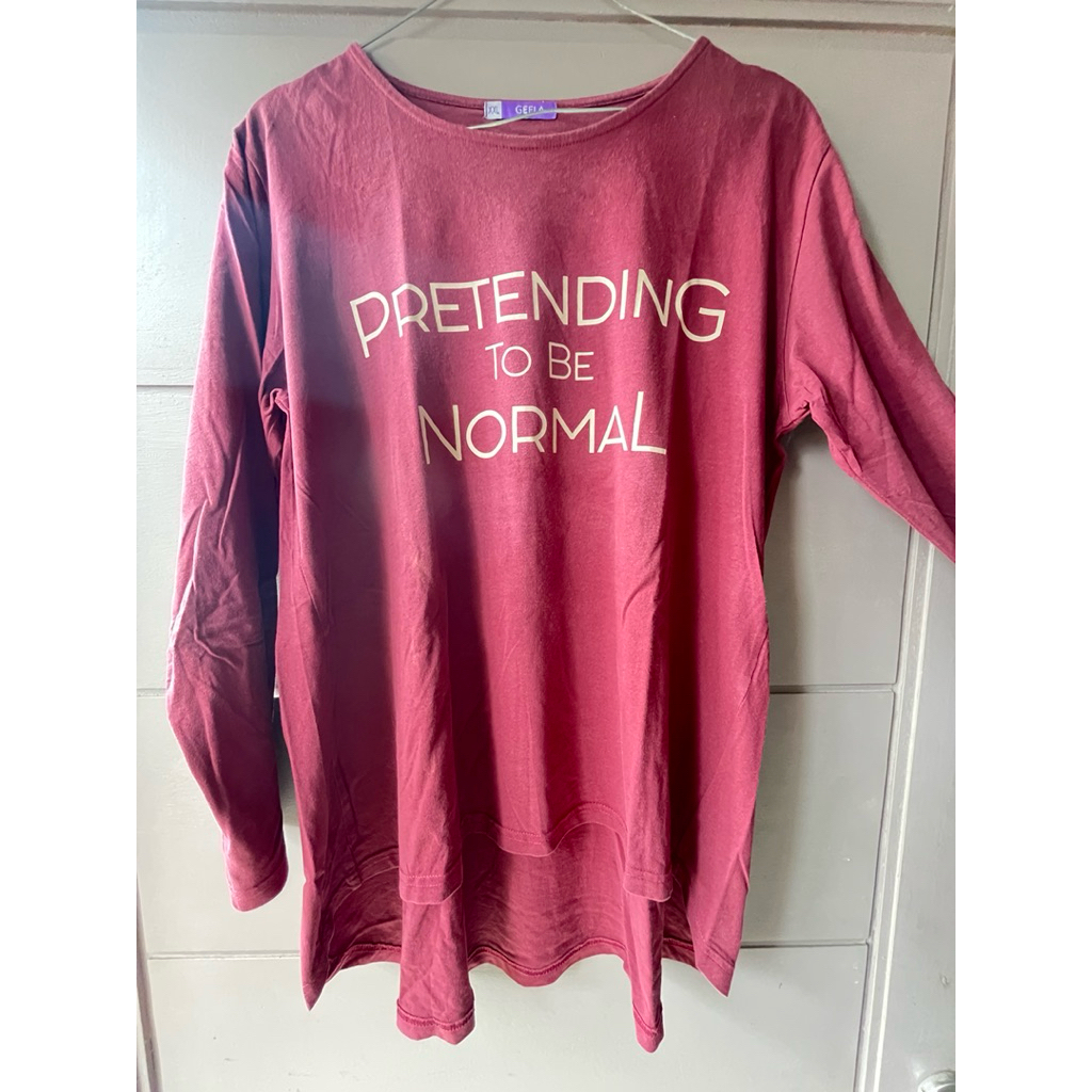 PRELOVED KAOS PEREMPUAN GEELA