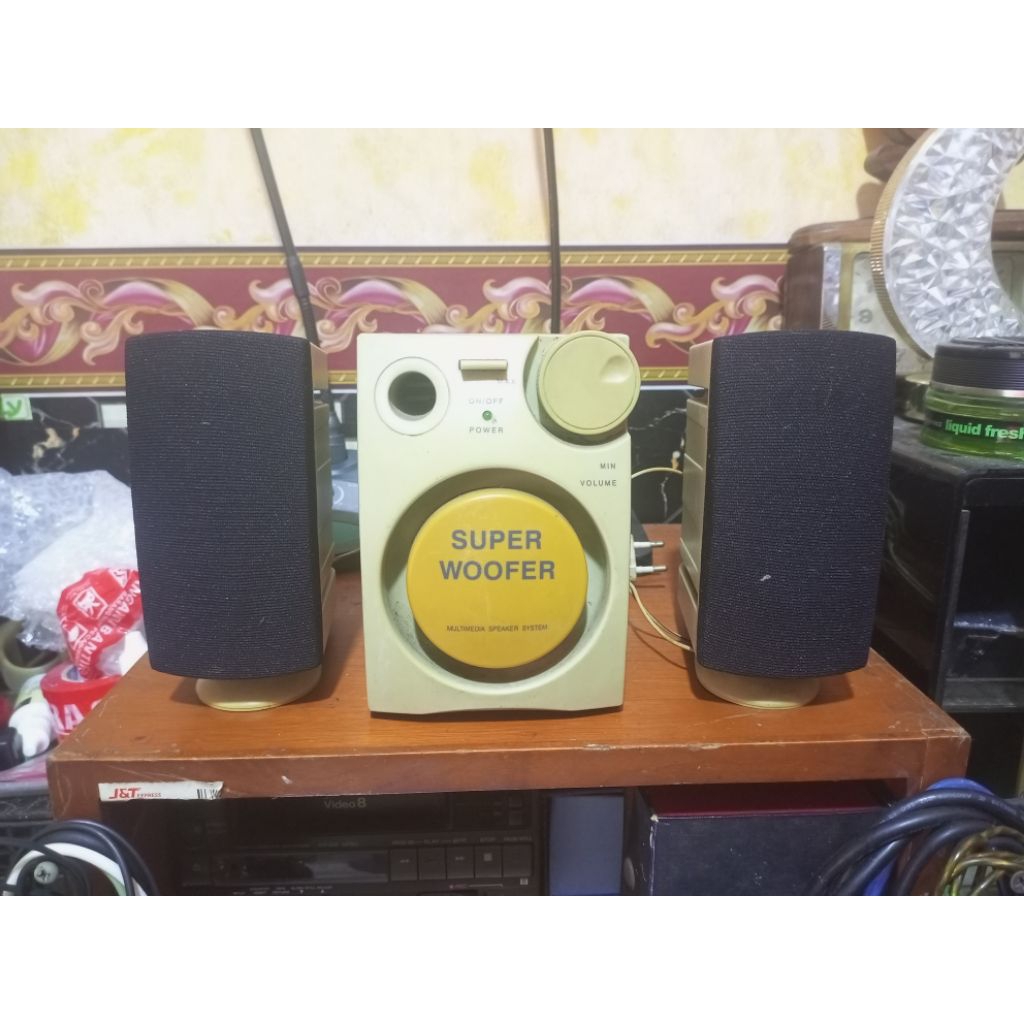 speaker komputer dan laptop 2.1