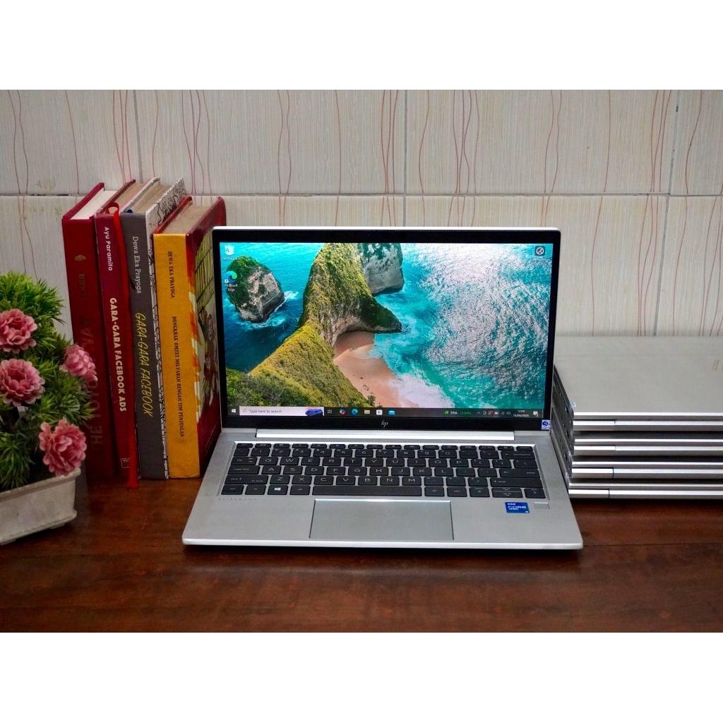 Laptop UltraBook Hp Elitebook 830 G8 I5 1135G7 16gb/256gb Iris Xe Graphics Mulus Murah