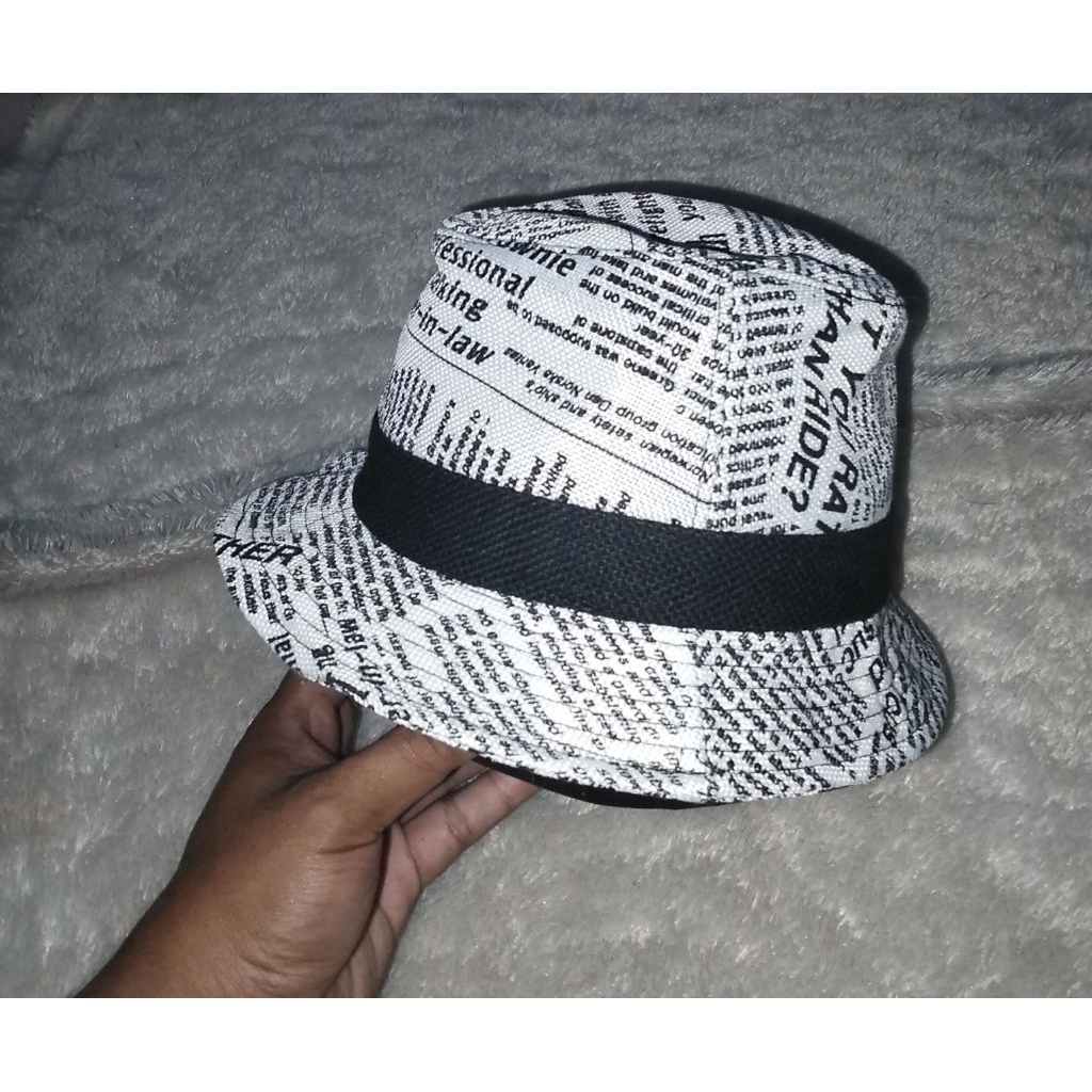 Topi FEDORA/LAKEN model kotak model koran Size 57 - 58cm Second