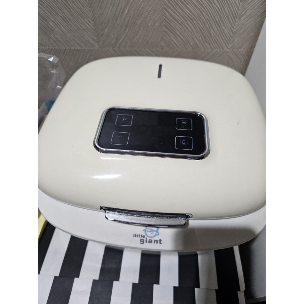 PRELOVED SECOND PRIBADI ORI LITTLE GIANT ZHORA DIGITAL UV STERILIZER & DRYER (WITH BOX) / MULTIFUNGS
