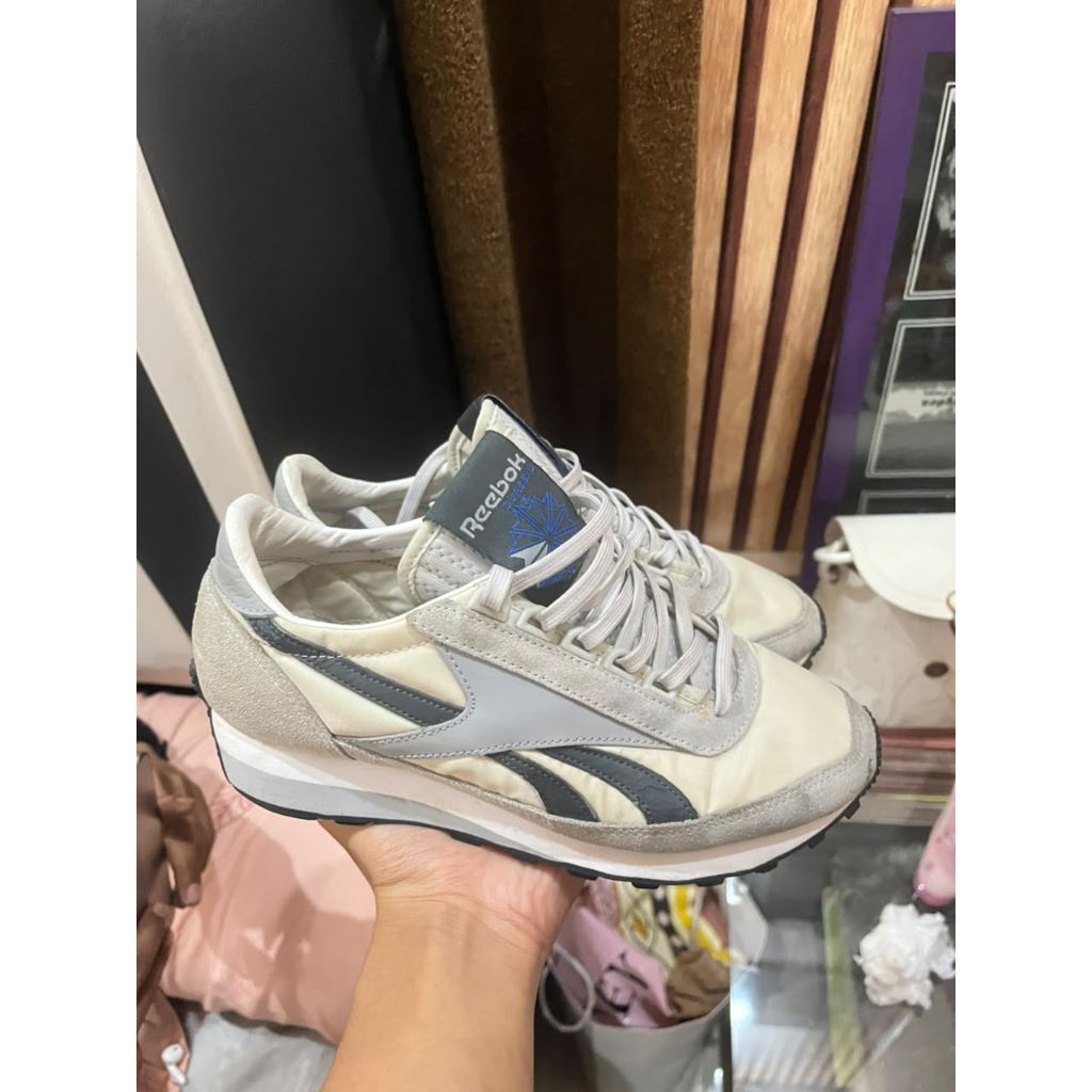 Reebok Aztec