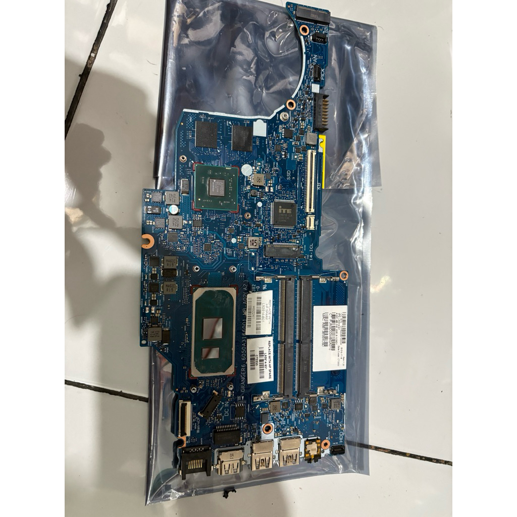mainboard hp 240 g7 i5 gen 10 vga amd radeon 530