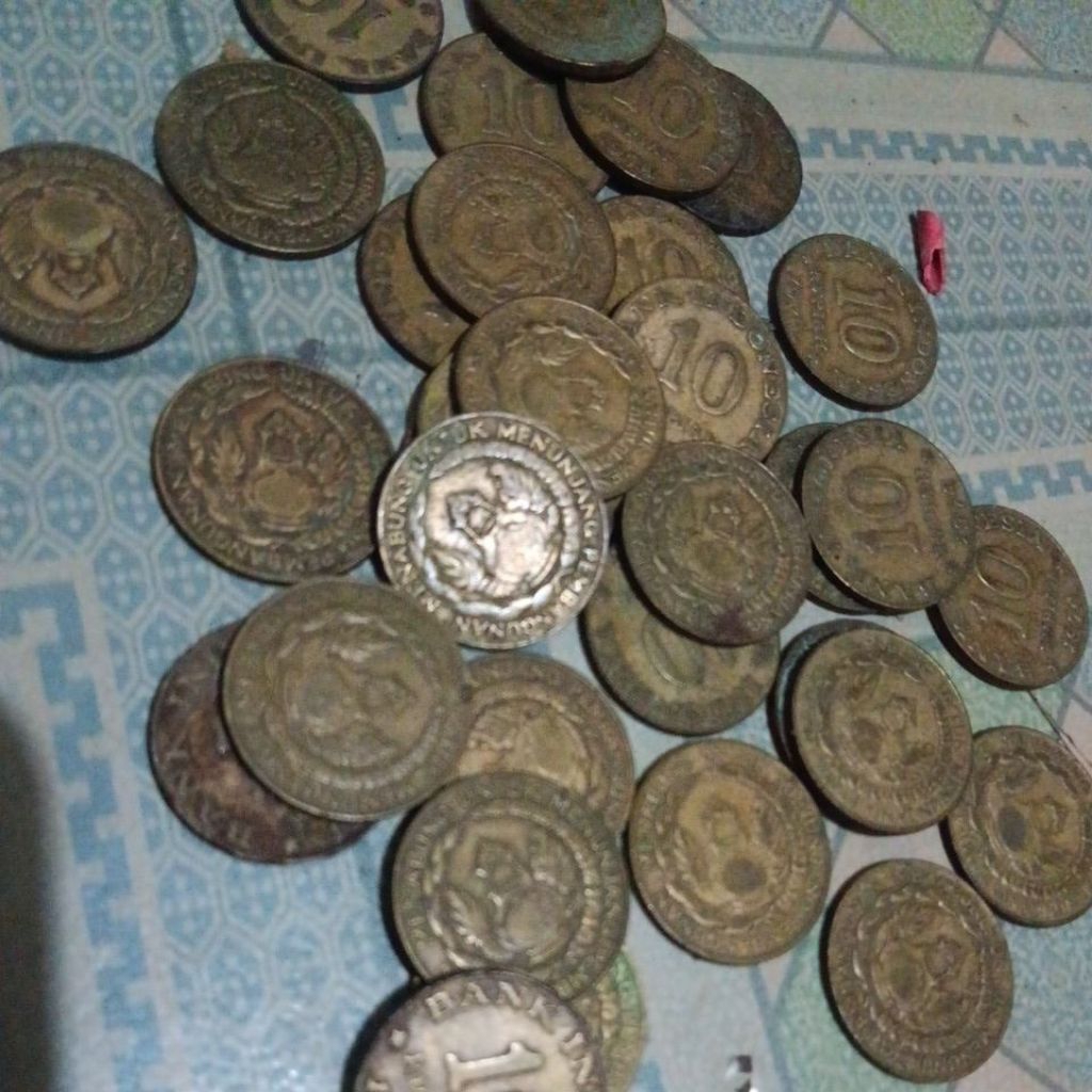 koin 10 rupiah thaun 1974
