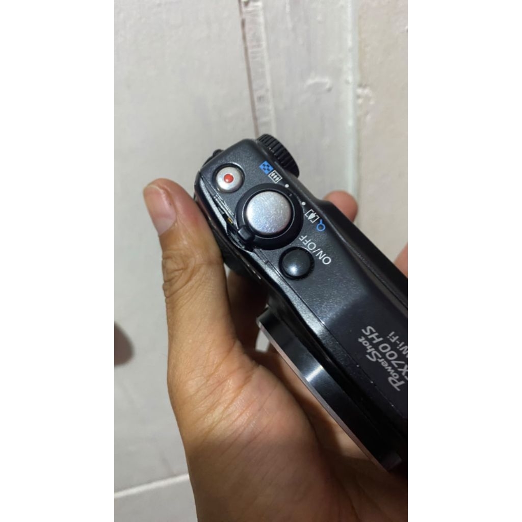 CANON POWERSHOOT SX700HS