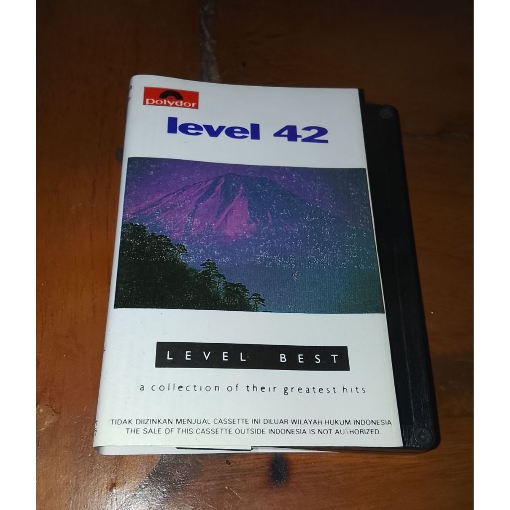 Kaset pita Level 42