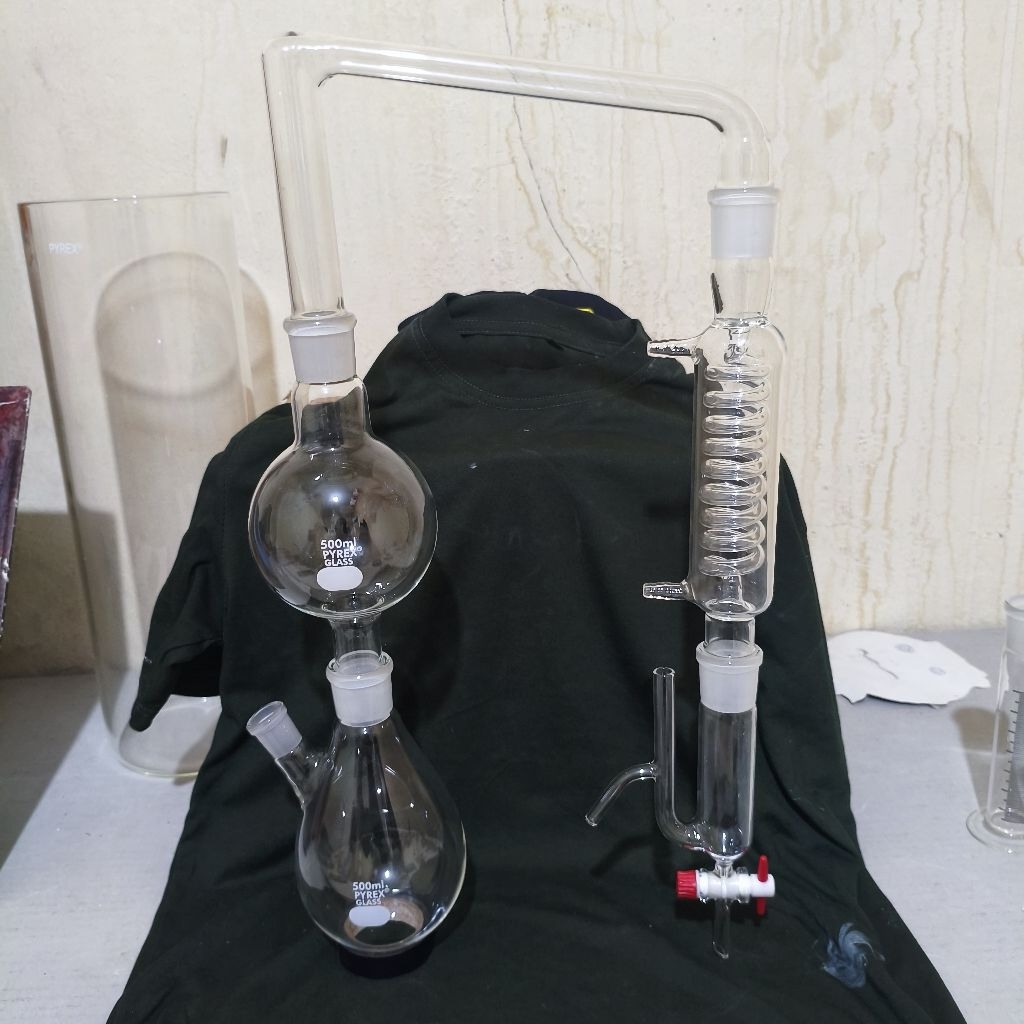 Destilasi essential oil 500 ml / alat destilasi minyak atshiri