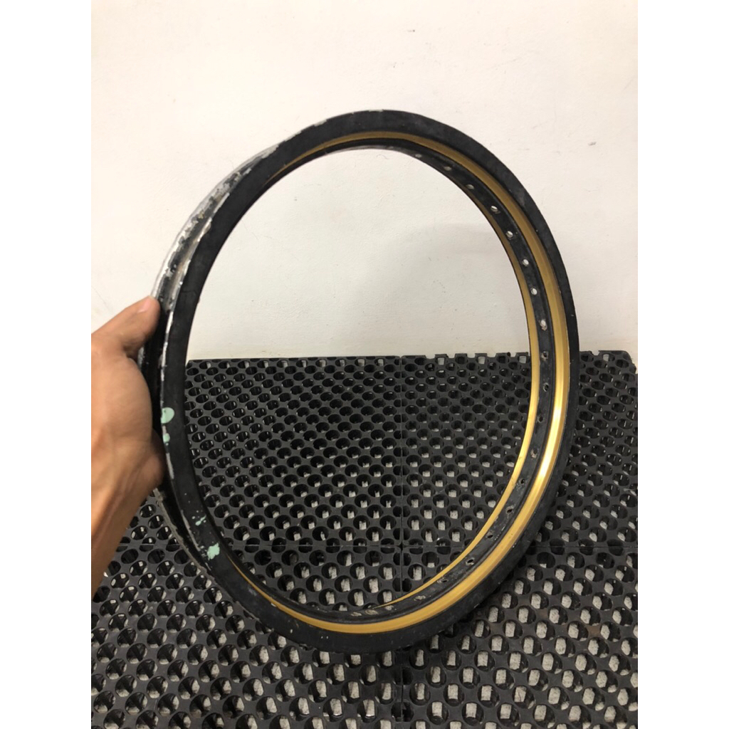 velg T Shape model akront morad ring 17x160 lawasan kondisi bekas