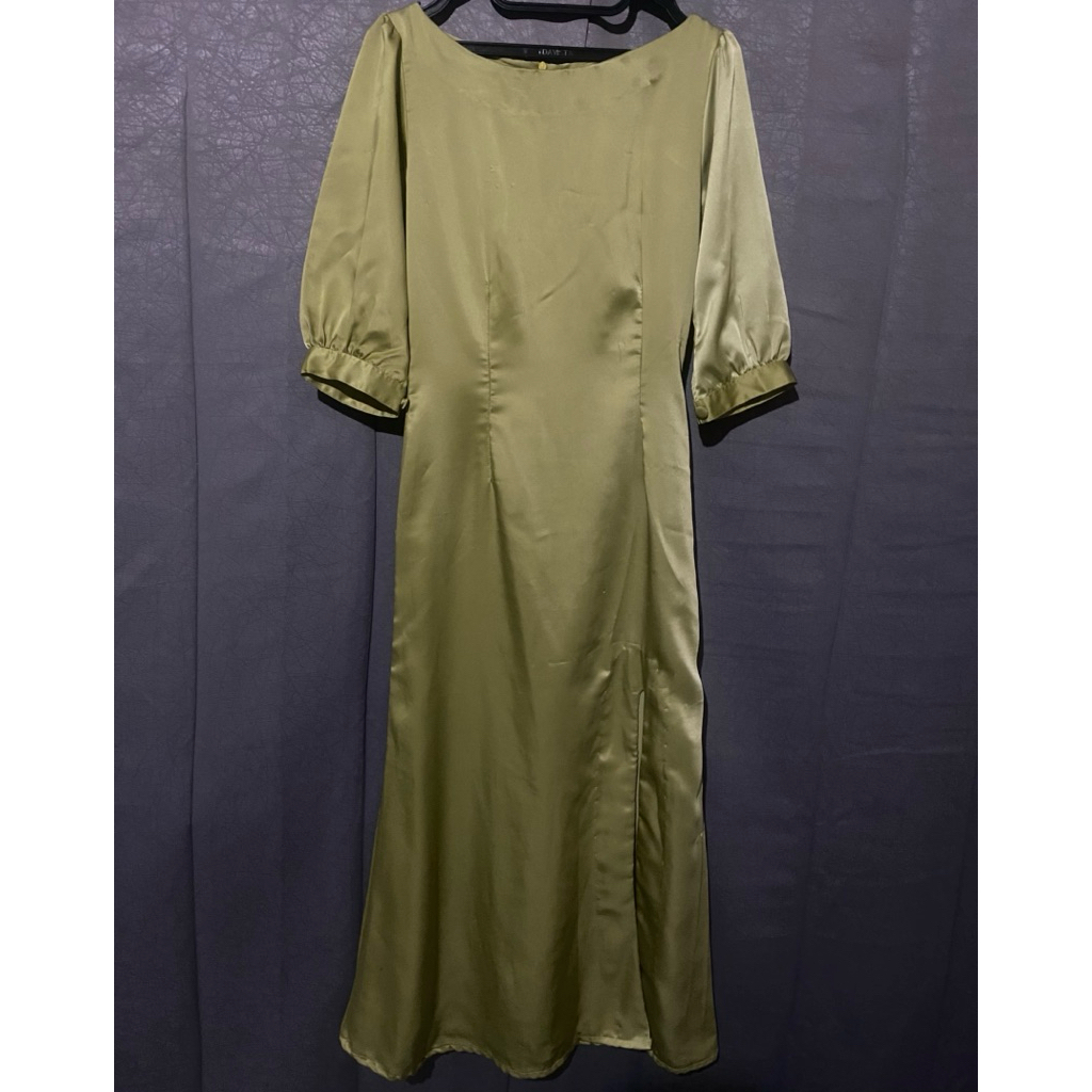 [PRELOVED] Dress Bridesmaid’s / Dress Kondangan Hijau Sage