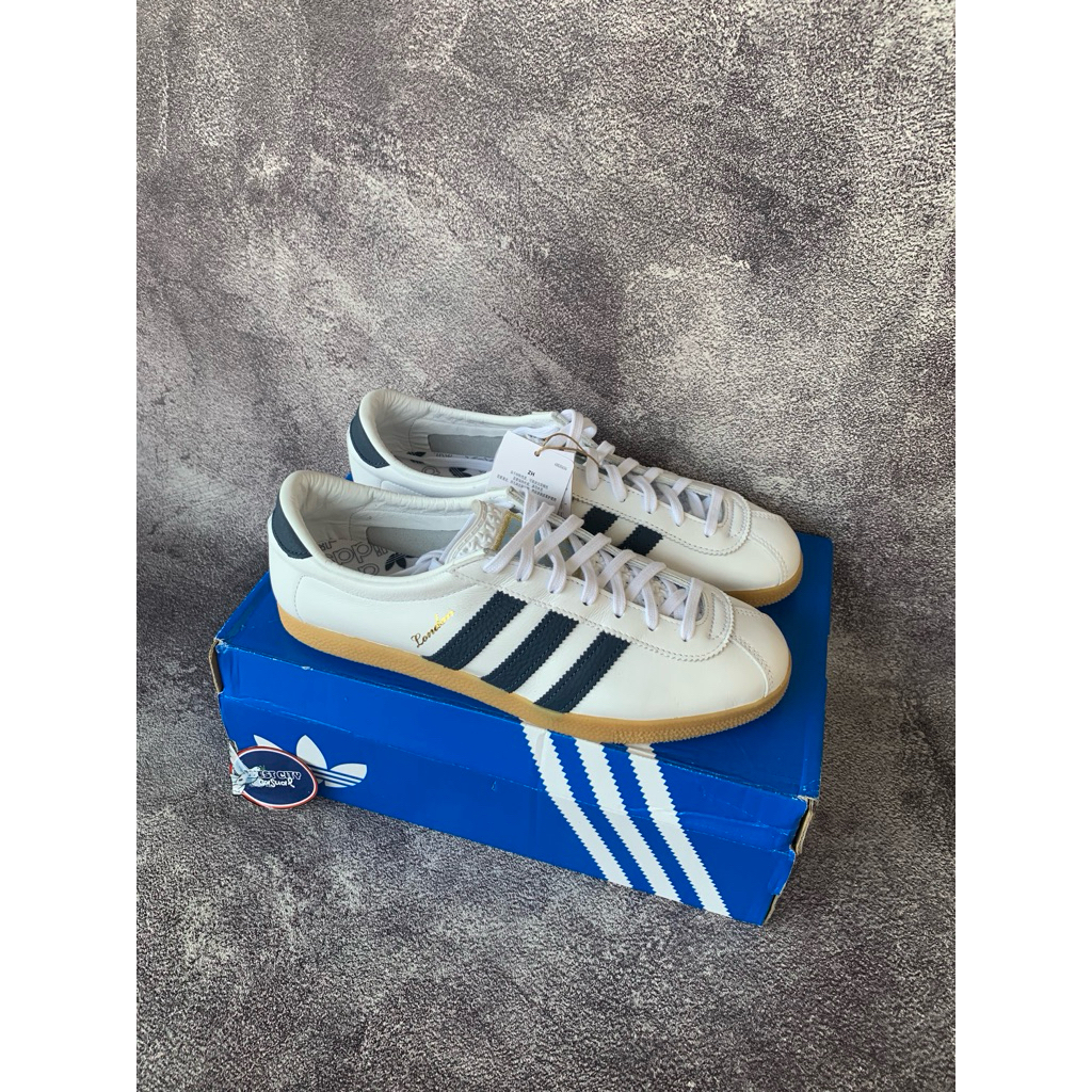 Adidas London 90s