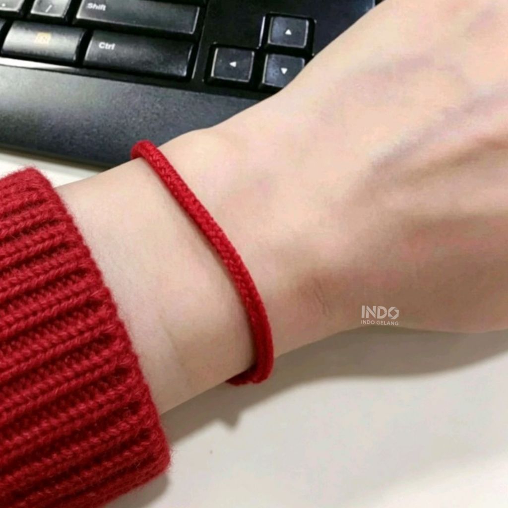 gelang tangan benang simpul