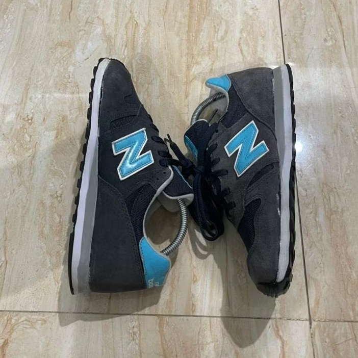 Sepatu New Balance 373