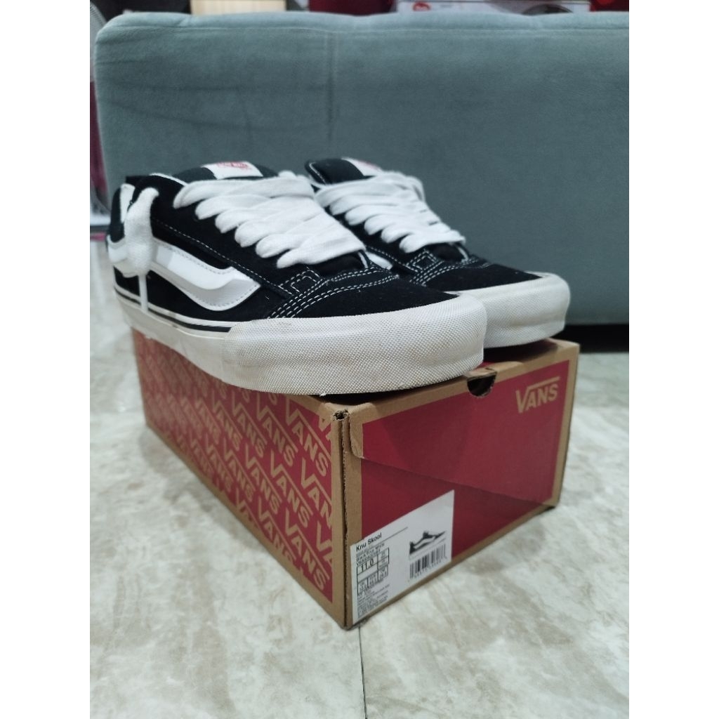 Vans Knu Skool Second with box