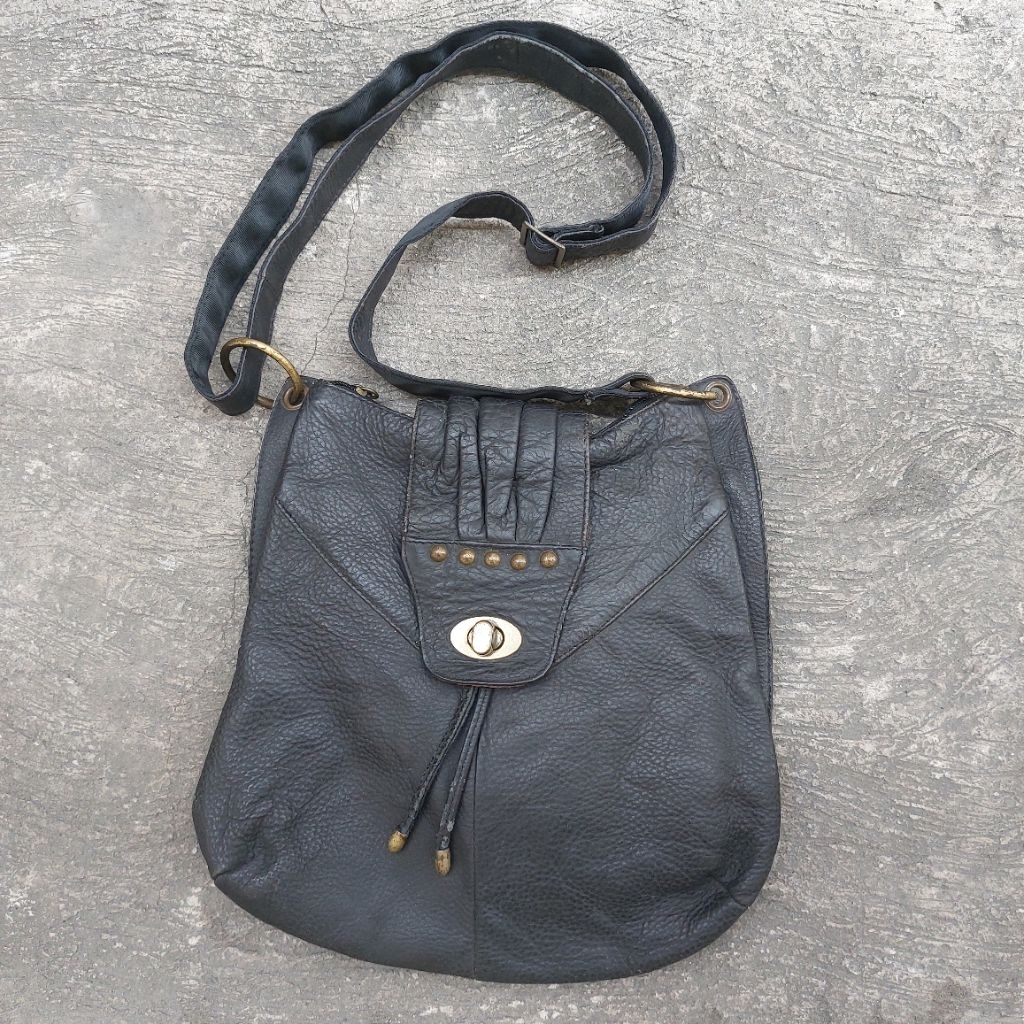 Sling bag Leather Vintage 90s