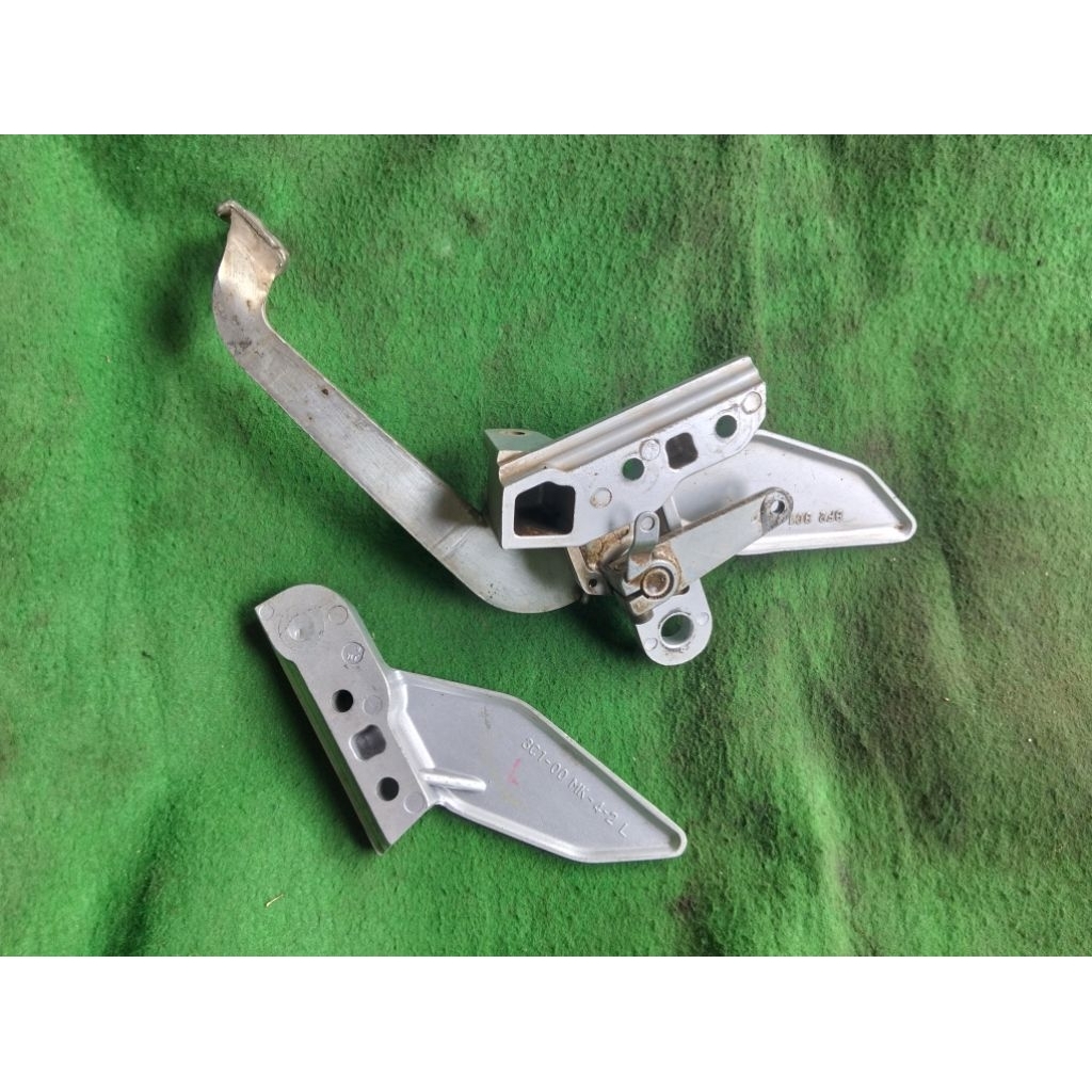 step dudukan step depan yamah vixion old / vixion lama original sepasang