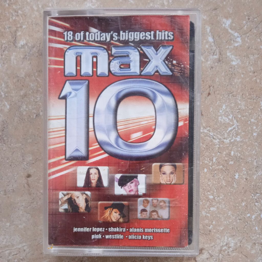 Kaset Pita Max 10 "18 Of Today's Biggest Hits" (Feat. Jennifer Lopez, Shakira, Alanis Morissette, Pi