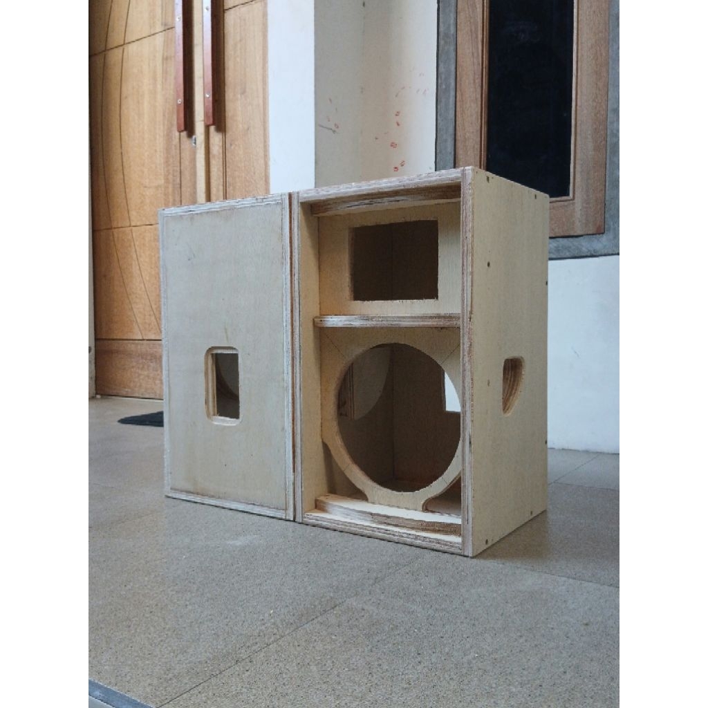 BEKAS / BOX SPEAKER 10 INCH SINGGLE harga sepasang