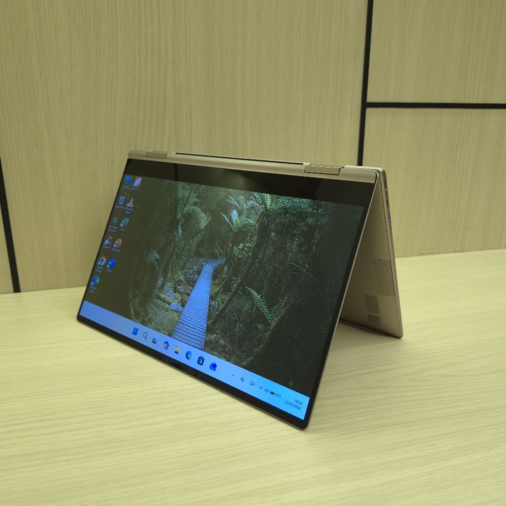 Samsung Galaxy Book NP930QDB Core i7 1165G7 RAM 8GB SSD 256GB Touchscren