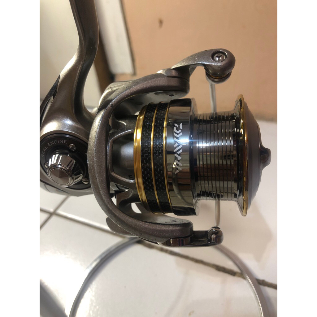 Daiwa Luvias batik 3012H