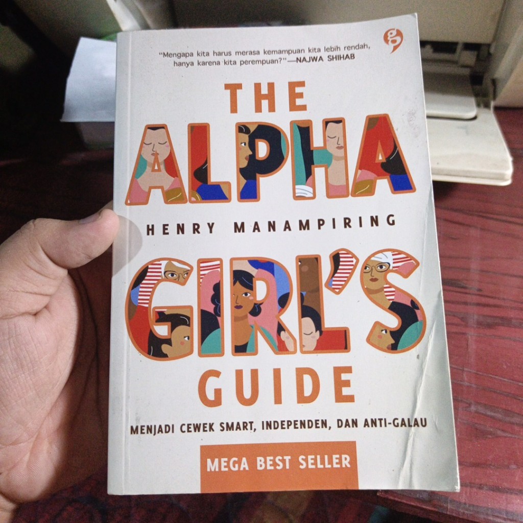 [Preloved] The Alpha Girl's Guide  Henry Manampiring