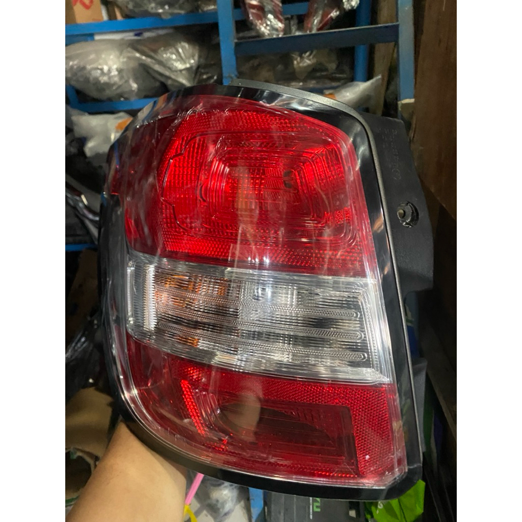 Stoplamp lampu belakang chevrolet spin