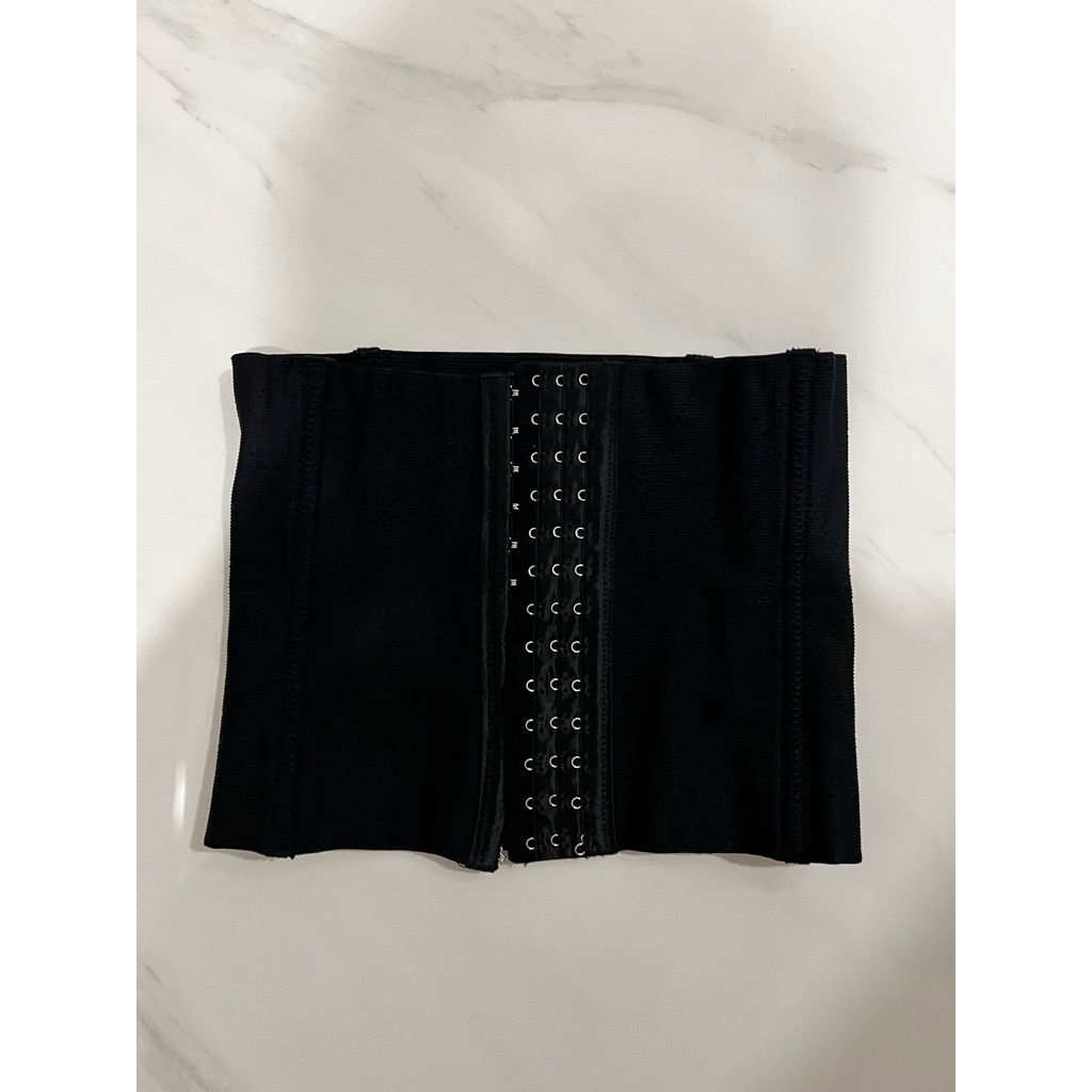 Preloved Vigure Waist Shaper (Size L)