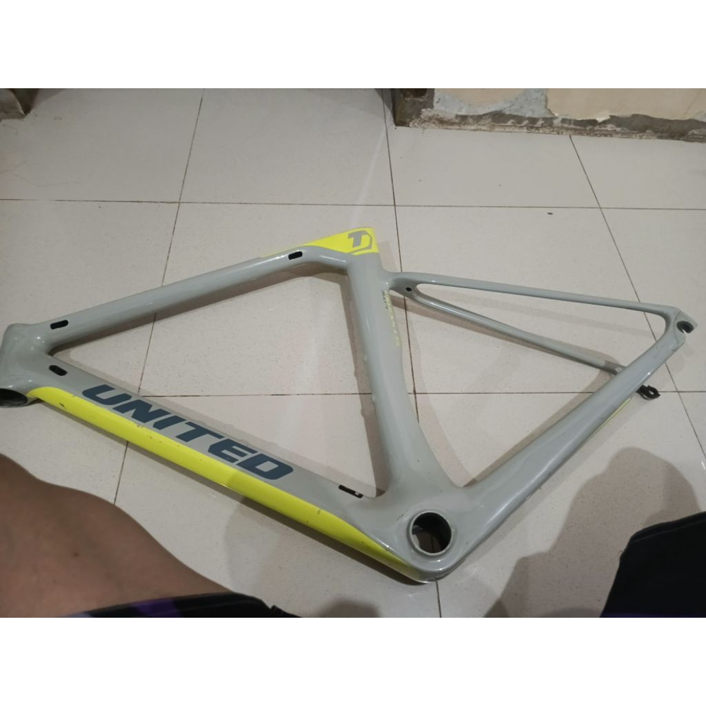 Frame united stygma carbon enteng sekali