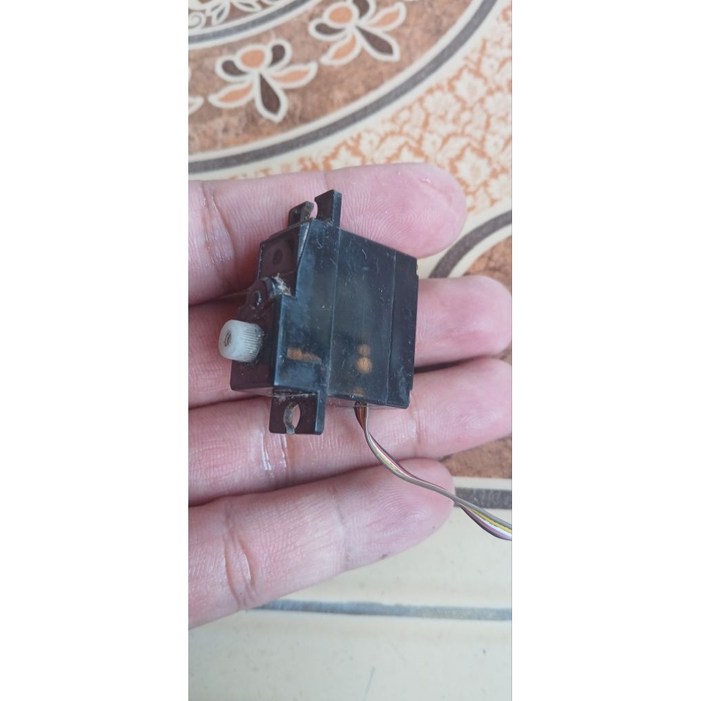 rx esc dan servo wltoys