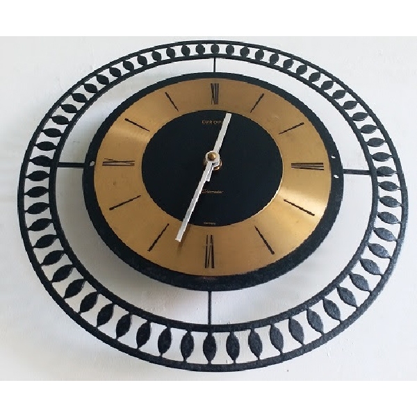 Vintage Design Transistor jam dinding EUROPA CROMATIC GERMANY mesin JUNGHANS