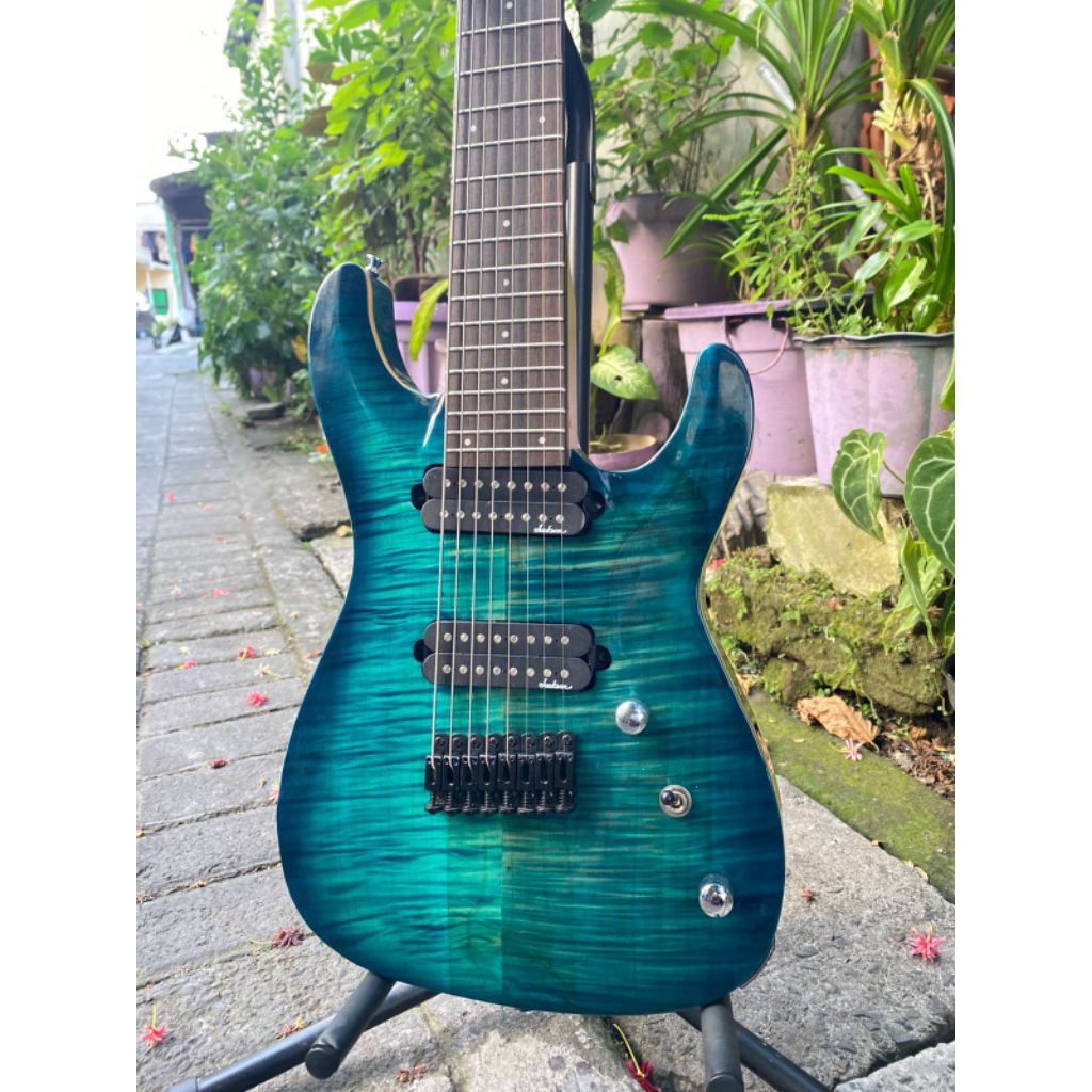 Gitar 8string Neck Schecter dan pickup Jackson original