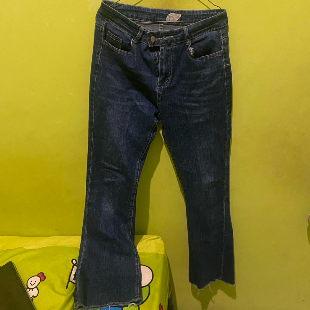 Preloved Jeans Cutbray