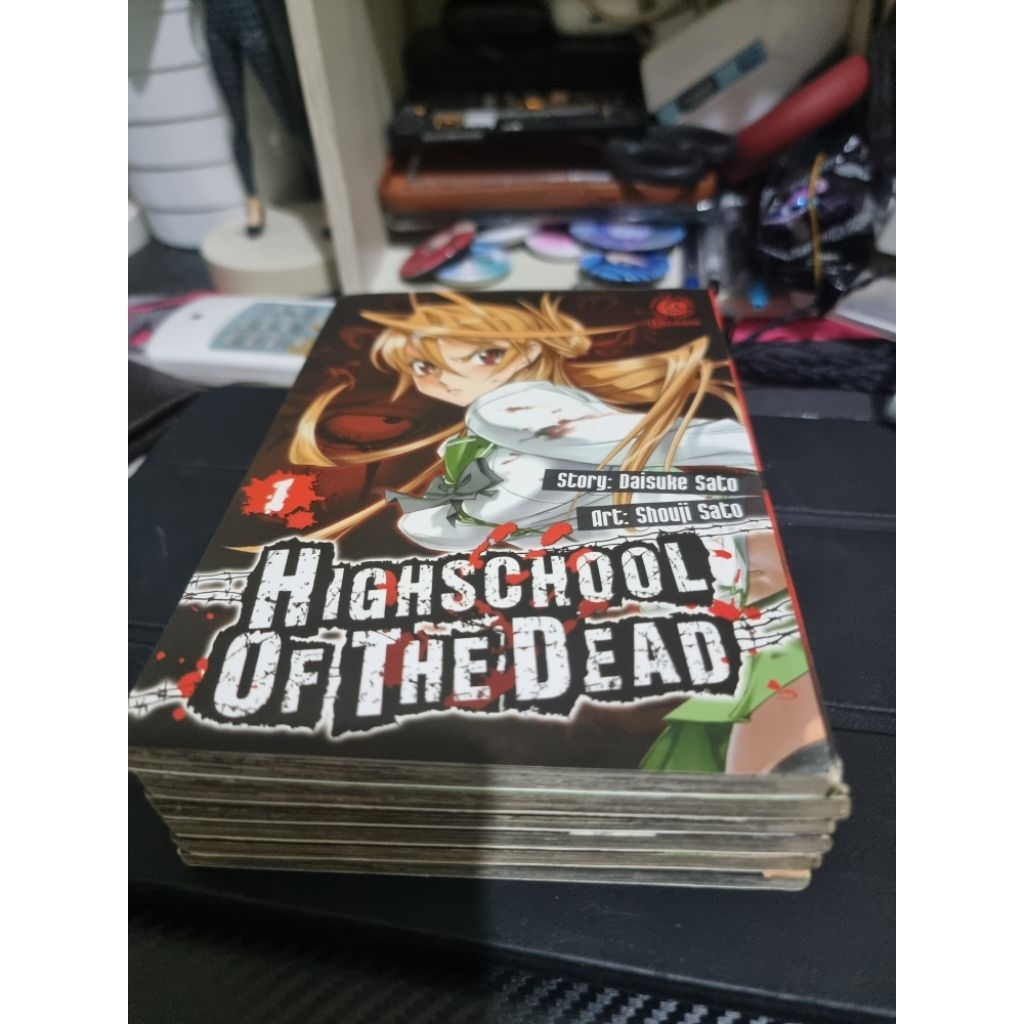 HIGHSCHOOL OF THE DEAD SET